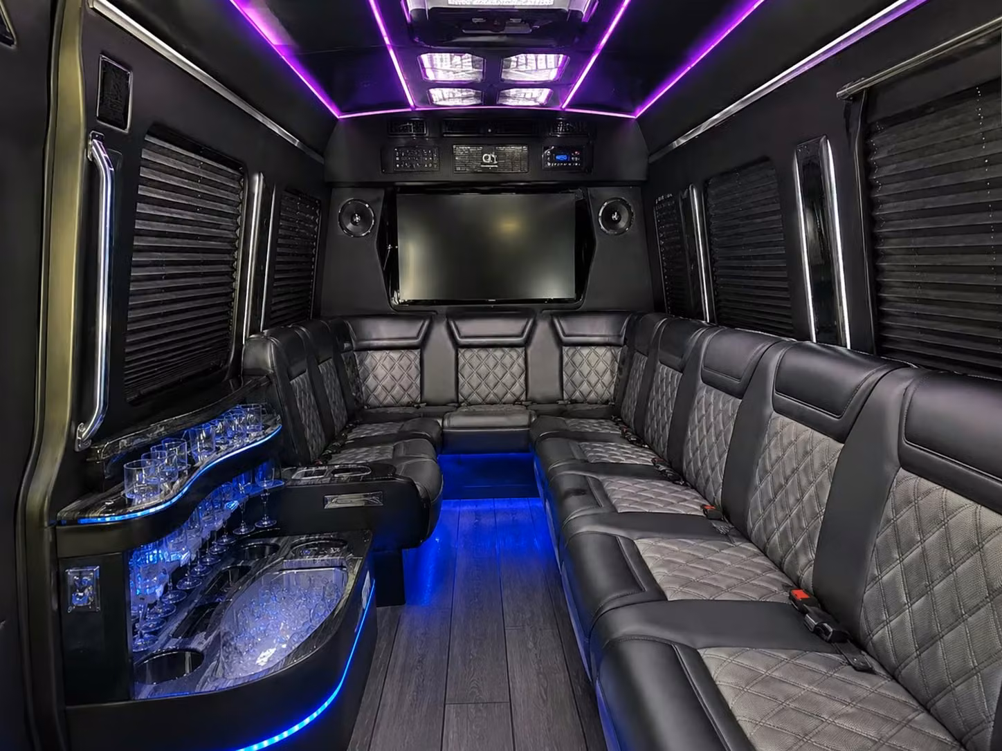 coachbusdaytonabeach com is how groups book daytona beach bike week and race week transportation