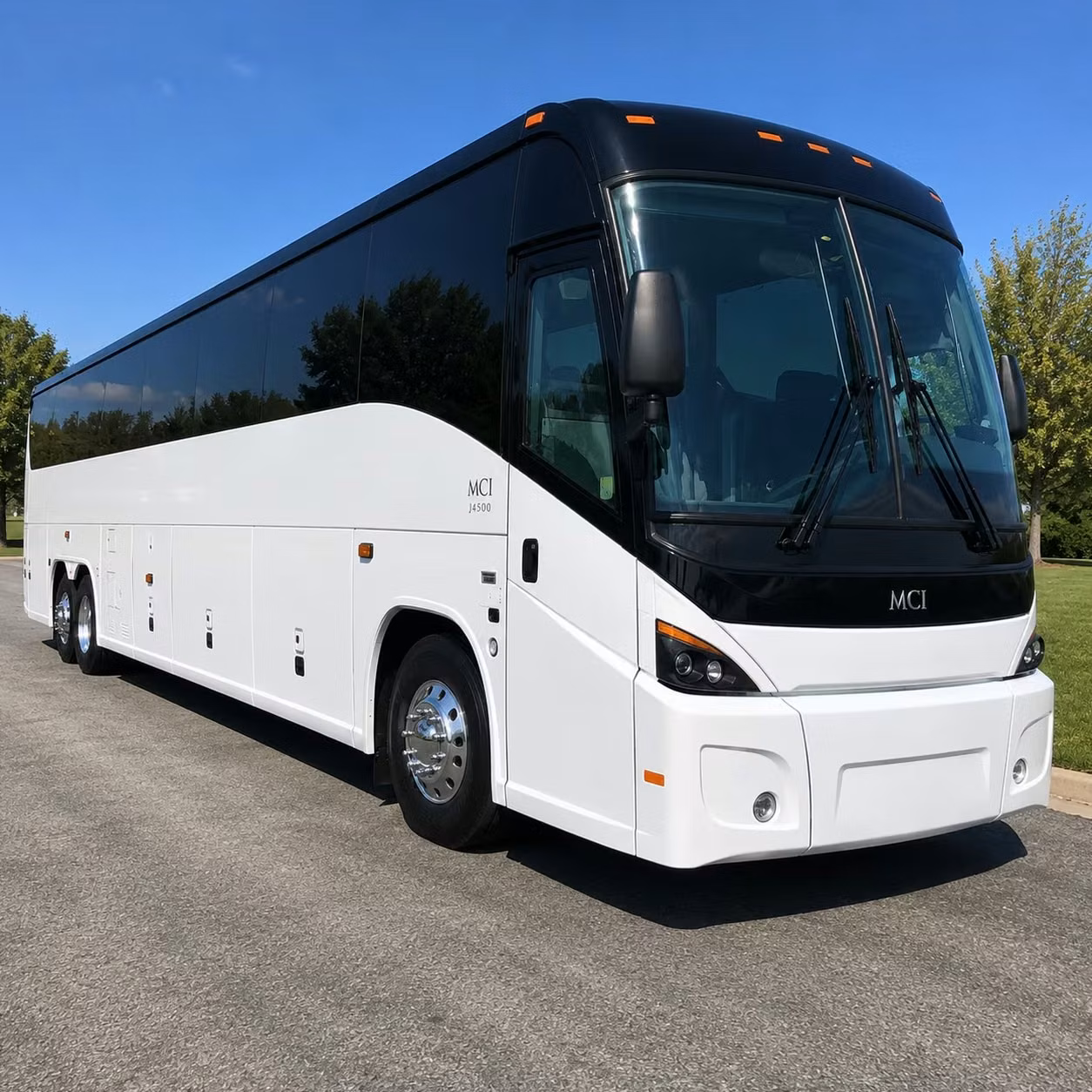 shuttle groups between daytona beach international airport and local hotels seamlessly